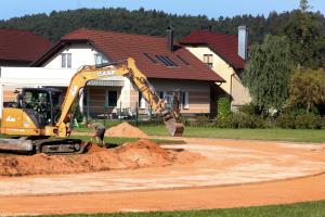 OBNOVA TEKAŠKE STEZE OB OŠ CERKNICA 02 FOTO LJUBO VUKELIČ